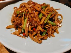 -聚鑫朋酸菜肥肠(文艺路口店)
