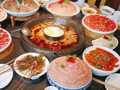 -香佰里鲜货火锅(井研店)