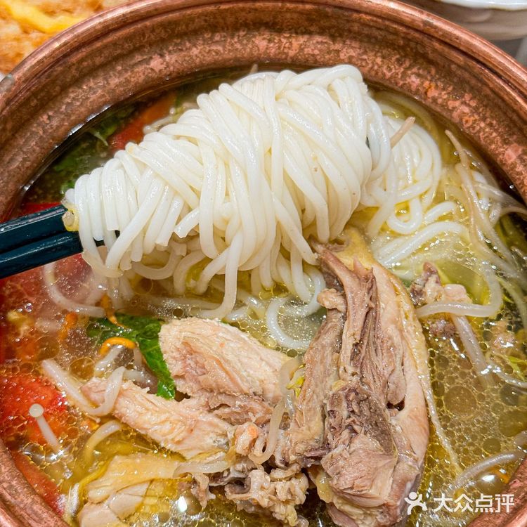 打工人速！被宜悦城的云南铜锅米线香迷糊了！