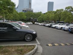 -久光百货-地下停车场