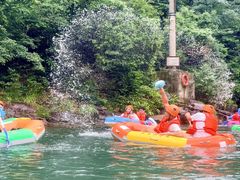 -安吉龙王山峡谷漂流