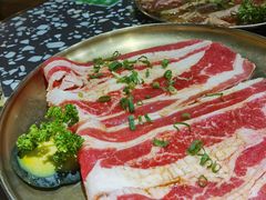 薄切后胸-黑牛の場烤肉(摩天活力城店)