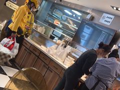 -新大咀港式茶餐厅(宝山万达店)