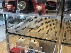 -杭州中沃沃尔沃4S店(滨江区店)