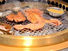 -铭牛烧肉·和牛海鲜自助(高新月牙湖店)