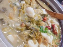 -周鱼小馆石锅酸菜鱼(活力汇店)