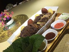 -白鹿苑蒙餐(鄂温克宾馆店)