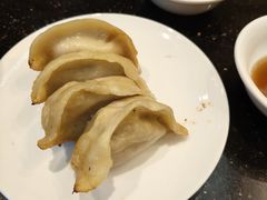牛肉锅贴-洪长兴(云南南路店)