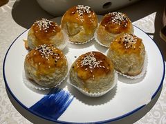 招牌爆汁叉烧酥-维园悦谱·海派家常菜(乌鲁木齐南路店)