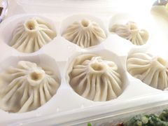 牛肉汤包-小六汤包砂煲菜(文景路店)