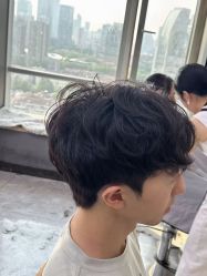 -藤野造型烫发染发