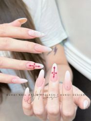 -花岐款式专研健康美甲沙龙