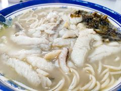招牌黄鱼面-明呈黄鱼面馆(斜土路店)