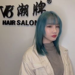 -V8潮牌·接发烫染连锁