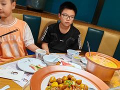 -黄泥岗·地道湖北菜(奥特莱斯店)