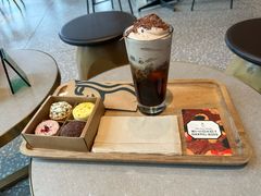 -星巴克臻选(上海合生汇1F店)