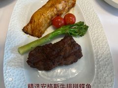 -马克西姆俄罗斯餐厅(通亚街店)