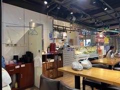 大堂-小山城麻辣香锅(新邻生活广场店)