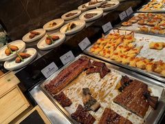-雍容荟帝王蟹活龙虾展台自助(IFS黑金店)
