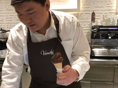 -VENCHI 闻绮(北京国贸商城店)