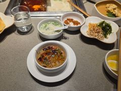 四宫格锅底-海底捞火锅(太阳宫凯德mall店)