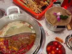 -大芊金重庆串串火锅(南京路店)