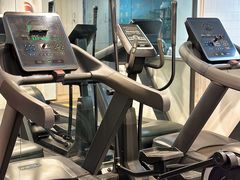 -思迈威健身(积玉桥万达店)