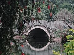-烈士陵园(地铁站)