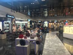 -王权免税店(普吉机场店)