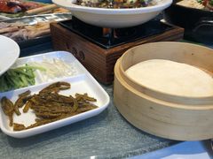 现划淮安软兜粉-小厨娘淮扬菜(六合欢乐港店)