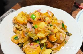 Cured Meat with Sour Cabbage and Small Potatoes