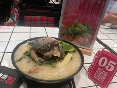 -肥汁米蘭香港米线(长宁来福士店)