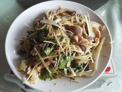 葱油猪肚-鲤鱼塘农家山庄