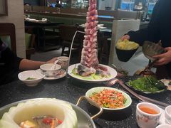 -得意咚瓜·顺德鱼生·冬瓜火锅(深圳首店)