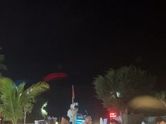 -亚龙湾希尔顿自助餐厅·海鲜·烧烤·沙滩BBQ·现场乐队
