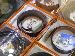 -海星奢选二手奢侈品手表包包鉴定回收寄卖(墨玉南路店)