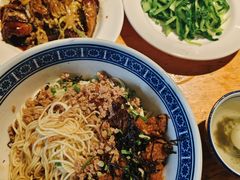 -沪西老弄堂面馆(定西路店)