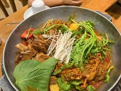-喇喇排骨火锅·传统韩式脊骨汤(望京西园总店)