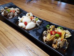 -东来菜馆•手抓海鲜家常菜•海鲜锅贴(鸽子窝店)