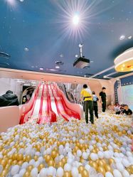 -奈尔宝家庭中心·亲子餐厅(北京东坝万达店)