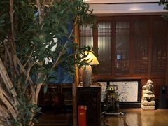 -八府香鸭·啫啫煲(华山路店)