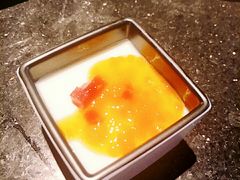 双皮奶-盛江山自助料理(太原街万达店)