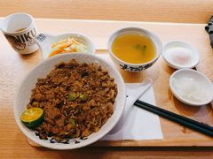 -熊吞·大碗丼烧肉饭(西市场嘉华店)
