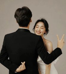 -钟爱一生婚纱摄影旗舰店