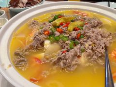 -满江红四季餐厅 · 国家五钻级酒家(新纪元大酒店店)