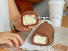 -顶东面包花园·生日蛋糕(世博店)