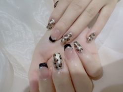 -荷茉里美甲美睫