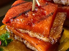 -Oasis Bar & Grill