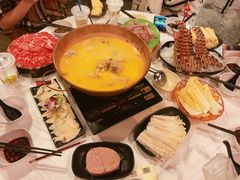 -鲜入围煮花胶鸡海鲜火锅