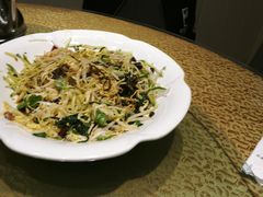 -老码头黑皮肘子锅包肉(赣水路店)